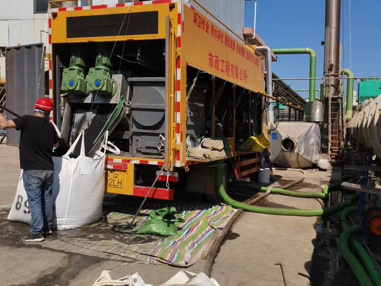 寒亭淤泥压干处理